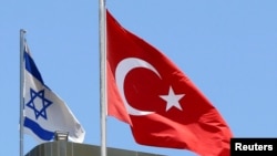 以色列和土耳其国旗
