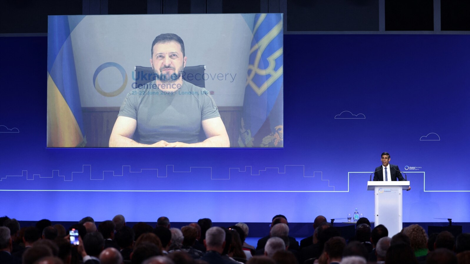 Напредокот на контраофанзивата е побавен од посакуваното, рече Зеленски
