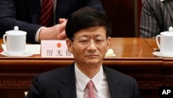 2012年3月14日中国公安部长孟建柱参加人大会议闭幕式。据报道他称令完成犯了1949年以来“杀伤力最大的叛国罪”