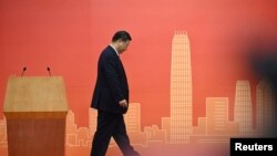 Rais wa China Xi Jinping awasili Hong Kong kwa maadhimisho ya 20 tangu kutoka mikononi mwa Uingereza