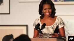 Michelle Obama en el Studio Museum de Nueva York, donde resaltó la importancia de que la juventud se eduque.