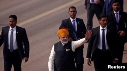 នាយករដ្ឋមន្ត្រីឥណ្ឌាលោក Narendra Modi ទៅចូលរួម​ក្នុង​ទិវាសាធារណរដ្ឋ នៅ​ក្នុងទីក្រុង ញូវ ដេលី ប្រទេស​ឥណ្ឌា កាលពីថ្ងៃទី២៦ ខែមករា ឆ្នាំ២០១៨។ (រូបភាព៖ Reuters)