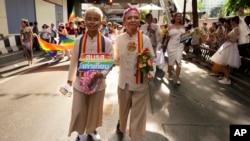 ชาวชุมชน LGBTQ+ เดินขบวนในกรุงเทพฯ เมื่อ 4 มิถุนายน 2023 (ที่มา: AP) 