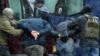 ARHIVA - Hapšenje demonstranata u Minsku, 29. novembar 2020.