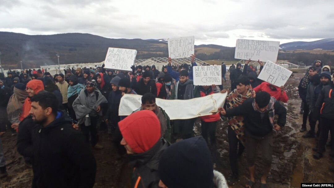Protest of refugees and migrants on location Lipa near Bihac.