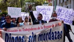 Periodistas bolivianos protestas por anteproyecto de ley sobre libertad de prensa 