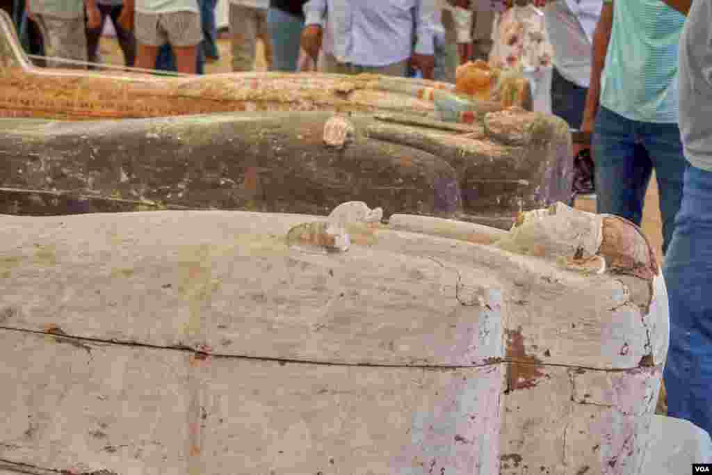 Some of the coffins on display were unfinished coffins. However, Dr. Hawas emphasizes that they were made in the same workshop. (H. Elrasam/VOA)