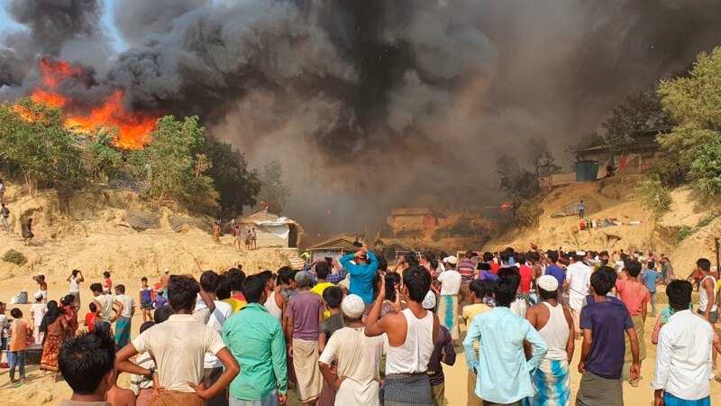 Fire Destroys Hundreds of Rohingya Refugee Shelters in Bangladesh