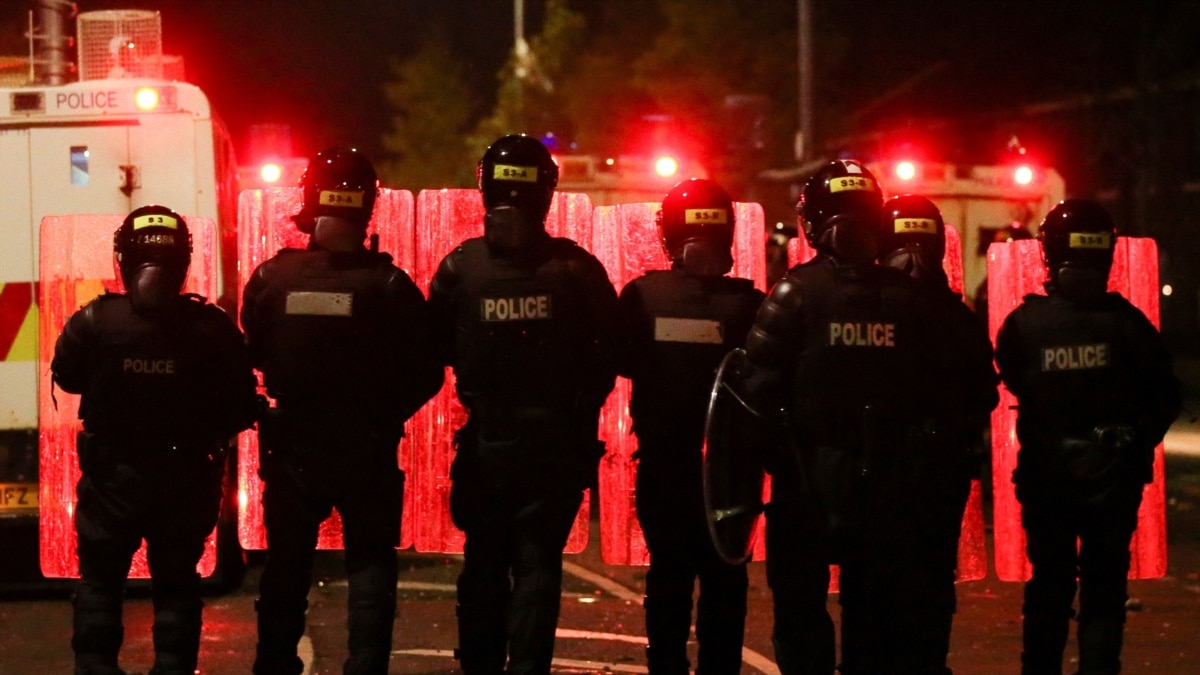 N Ireland leaders call for calm after night of rioting Irish Sea