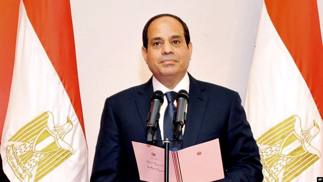Presiden baru Mesir Abdel Fattah el-Sissi diambil sumpahnya di Mahkamah Konstitusi di Kairo, Minggu 8 Juni 2014.