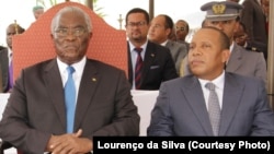 Le président de la République Manuel Pinto da Costa (g) et le Premier ministre Patrice Trovoada (d).