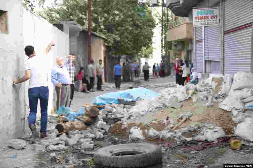 The town of Cizre in southteastern Turkey after weeklong curfew lifted
