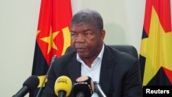 Joao Lourenco, le président, issu du parti MPLA, parle lors d'une conférence de presse à Luanda, Angola, le 22 août 2017. 