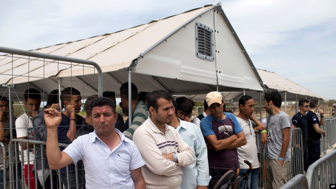 Migranti u Grčkoj (AP Photo/Petros Giannakouris, File)