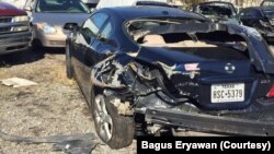 mobil yang ditumpangi Ni Kadek Ayu Ratih Sinta rusak berat akibat kecelakaan lalu lintas di jalan tol Interstate 310, Lousiana, Amerika Serikat, 14 Januari 2018. (Foto: Bagus Eryawan)