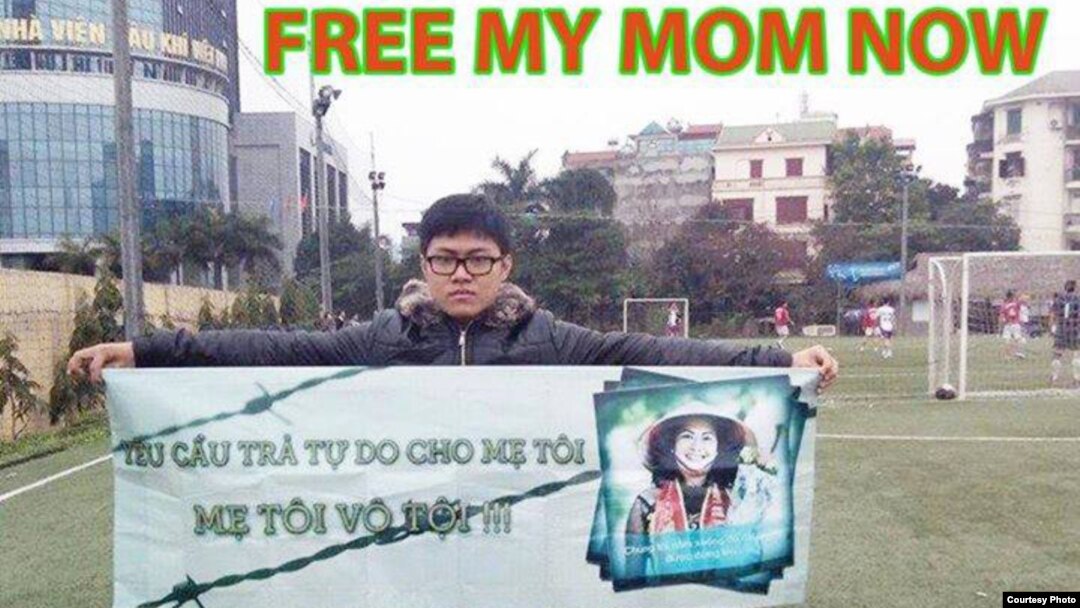 Con trai nhà hoạt động Bùi thị Minh Hằng, Trần Bùi Trung, vận động chính quyền trả tự do cho mẹ anh
