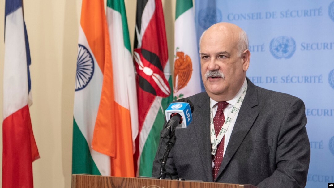 En esta imagen proporcionada por las Naciones Unidas, el embajador de Brasil ante el organismo, Ronaldo Costa Filho, habla durante una ceremonia para los nuevos miembros del Consejo de Seguridad de la ONU, el martes 4 de enero de 2021, en la sede de la agencia.