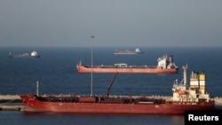 طی یک ماه گذشته تنها حدود ۱۴۰ کشتی توانسته از تنگه هرمز عبور کند که این رقم حتی معادل یک روز تردد دریایی از این تنگه در شرایط معمولی نیست.