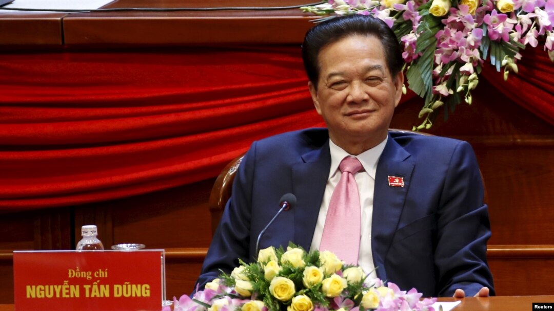 Nguyên Thủ tướng Nguyễn Tấn Dũng, trong bức ảnh tại Đại hội 12 của Đảng Cộng sản Việt Nam ở Hà Nội ngày 26/1/2016, vừa xuất hiện trở lại trên truyền hình trong cuộc phỏng vấn nhân ngày truyền thống của Ban Kinh tế Trung ương.