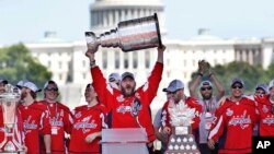 In Photos: The Capitals Stanley Cup Victory Parade
