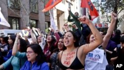 El Tribunal Constitucional avaló el lunes un proyecto de ley que eliminaría la prohibición absoluta del aborto en Chile, el único país sudamericano que aún lo limita bajo cualquier circunstancia.