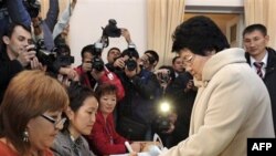 Në Kirgistan zhvillohen zgjedhjet presidenciale