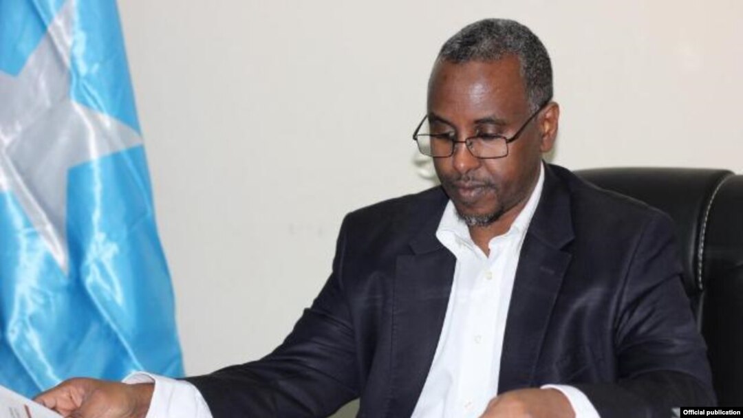 Wasiirka amniga qaranka, Cabdirisaaq Cumar