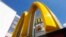 La comida de McDonald's es demasiado calórica para ser servida en Rusia, según la agencia de proteccisón del consumidor rusa.