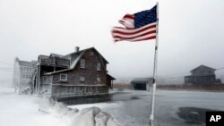 Major Snowstorm Hits the US 