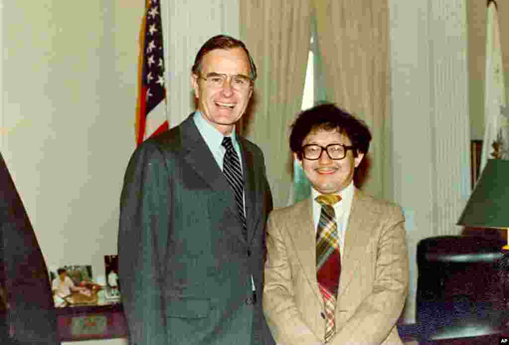 1988年参加时任海运署长赵小兰的就职典礼时采访时任副总统老布什