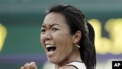 Vania King of the United States has been chosen to take the U.S. Fed Cup roster spot originally expected to be filled by Venus Williams, Jun 22, 2010 (file photo)