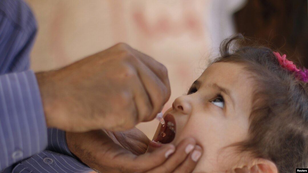 Desde 1938, cada bebé que nace en EE. UU. se beneficia de las vacunas, y avances de March of Dimes.