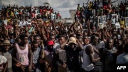 Les partisans de Guy Brice Parfait Kolélas, un des candidats de l’opposition à la dernière élection présidentielle, à Brazzaville, Congo, 23 mars 2016.