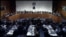 Представники Гугл, Фейсбук та Твіттер дали свідчення щодо впливу Росії на американську політику через соцмережі. Відео