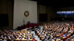 2016-02-10 美國之音視頻新聞: 南韓國會通過譴責北韓導彈試射決議案