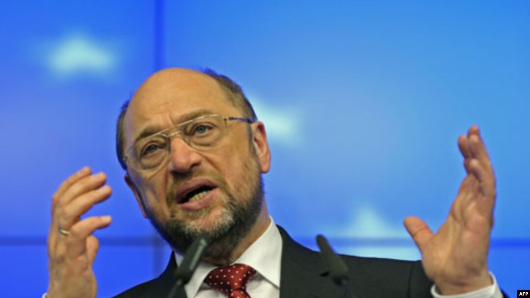 European Parliament President Martin Schulz holds a news conference during a European Union summit in Brussels, January 30, 2012.