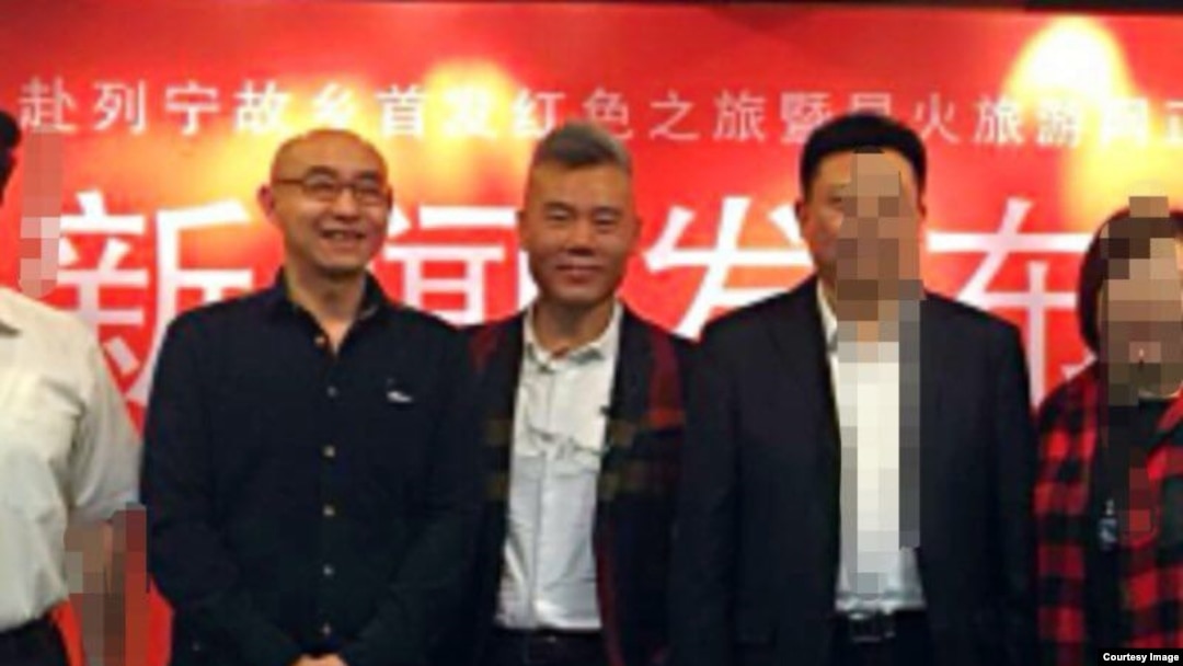 乌有之乡人士刁伟铭(左二)生前与司马南等网友合影(司马南提供图片)