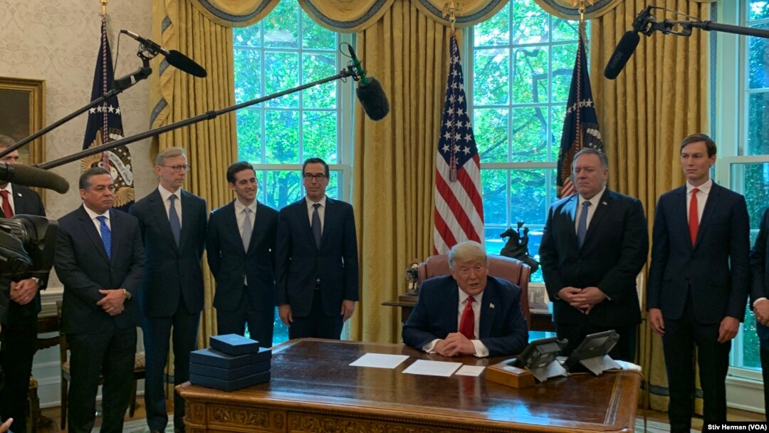 Perezida Donald Trump ahejeje kuganira n'abategetsi ba Sudani na Isirayeli muri White House.