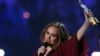 Adele declinó cantar en el Super Bowl