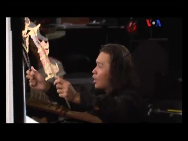 Dalang Sri Joko Raharjo Pentas di AS - VOA untuk Dahsyat