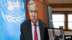 Sekjen PBB Antonio Guterres dalam konferensi pers virtual di Markas Besar PBB di New York, 3 April 2020. (Foto: dok).