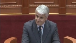 Greva e urisë, debate në parlament