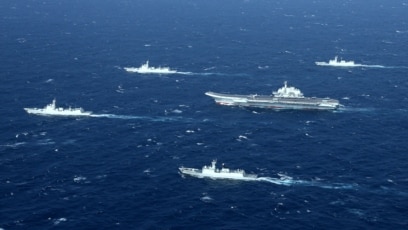 Tư liệu - Đội tàu hải quân Trung Quốc tham gia diễn tập quân sự trên Biển Đông. Ảnh chụp ngày 2/1/2017. Hôm 27/1/2021, TQ bắt đầu 3 ngày diễn tập tại vùng biển đang tranh chấp. (AFP)