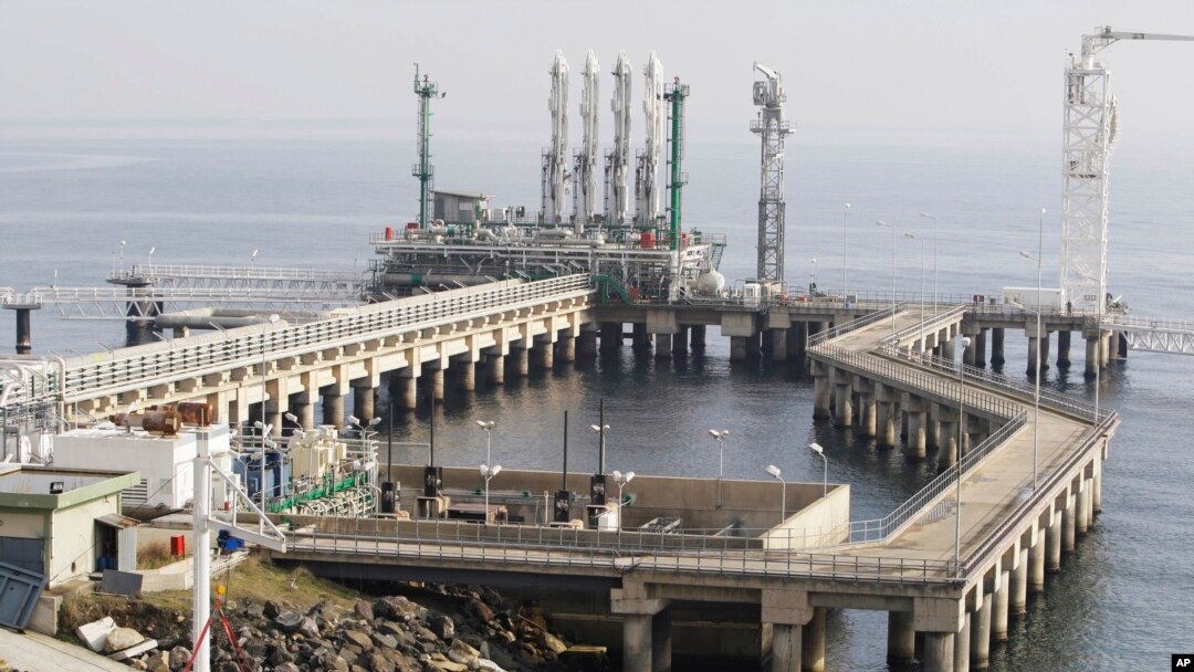 Cảng nhập khẩu khí thiên nhiên hóa lỏng ở Marmara Ereglisi, miền tây Thổ Nhĩ Kỳ