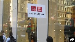 The success of its first New York store has prompted Japanese retailer, Uniqlo, to move forward with plans to open hundreds of US outlets.