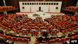 CHP ve Bağımsızlar Yemin Etmedi