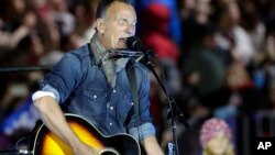 Bruce Springsteen performs during a Hillary Clinton campaign event at Independence Mall in Philadelphia, Pennsylvania, Nov. 7, 2016. Springsteen questioned whether President-elect Donald Trump “is simply competent enough to do this particular this particular job.”