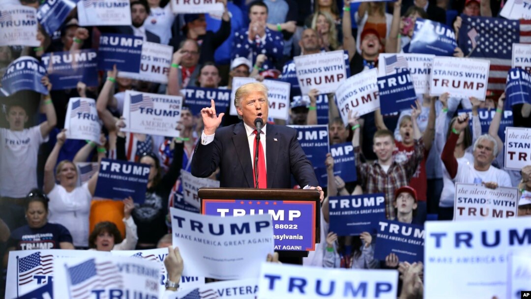 Kandidat Capres AS dari partai Republik, Donald Trump berbicara pada kampanye di Wilkes-Barre, Pennsylvania hari Senin (25/4).