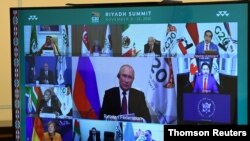 El presidente ruso Vladimir Putin, participa en una videoconferencia durante la Cumbre virtual de Líderes del G-20, que organizó Arabia Saudita este año. Sábado 21 de noviembre de 2020.