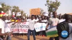 Manifestation contre l'embargo de l'ONU sur la livraison d'armes